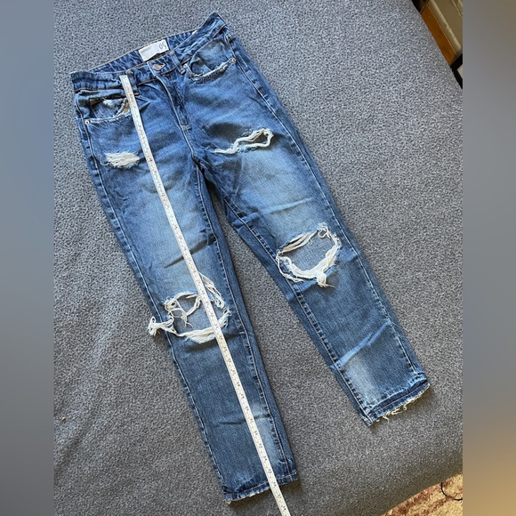 Garage | Women's Ripped Mom Jeans - Picture 3 of 7